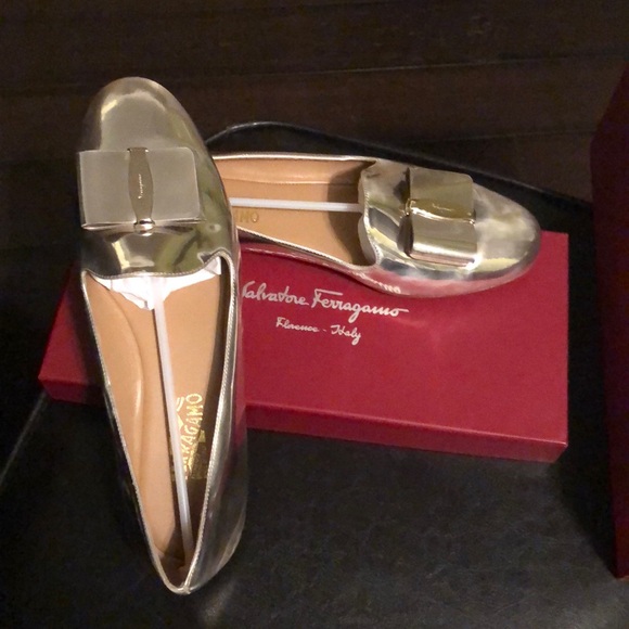 Shoes - Picture 2 of 3